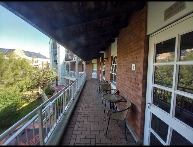 363M² OFFICE TO LET IN FOURWAYS
